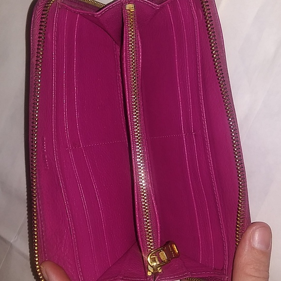 Miu Miu accordion zip wallet EUC - Picture 5 of 8